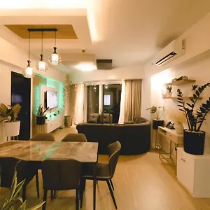 - Aeon Towers 1br 1bathroom With Bathtub, Kitchen, Living Aparthotel